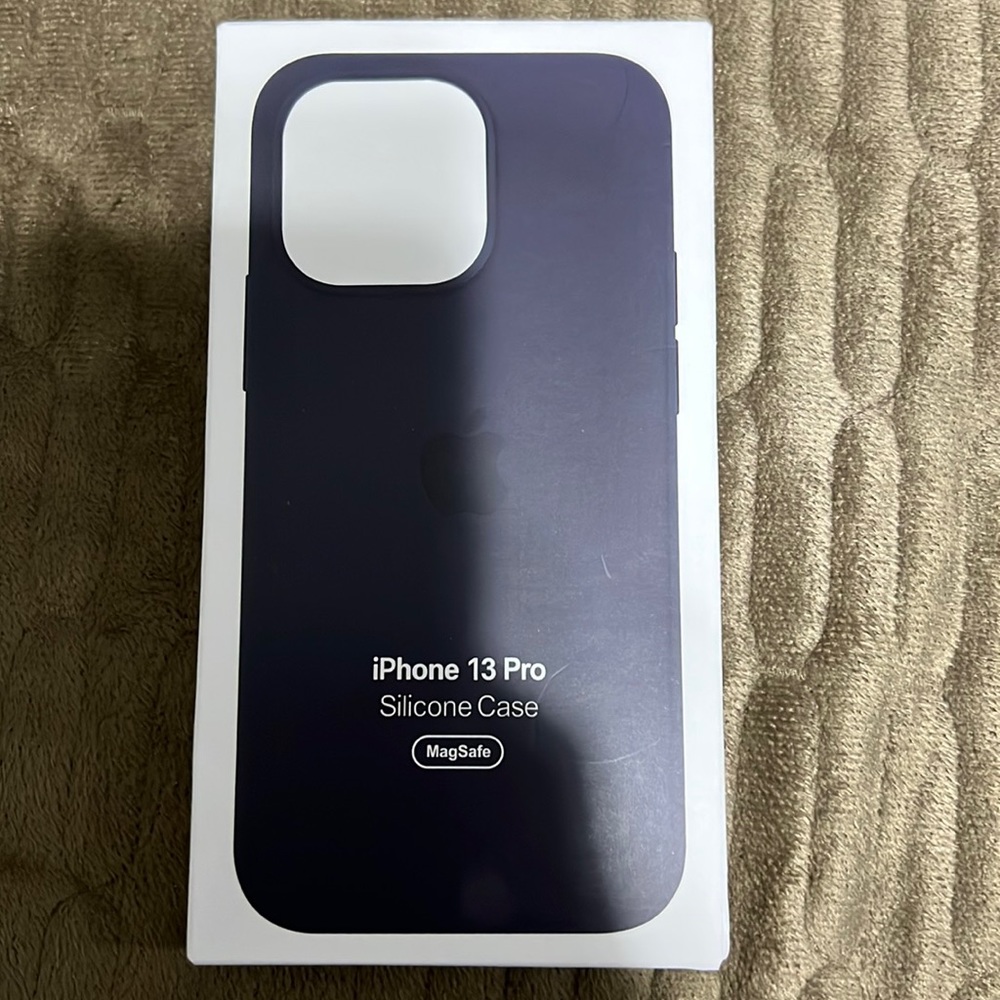 Apple iPhone 13 Pro Case